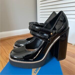 VERY NEW Steve Madden Heeled Mary Janes